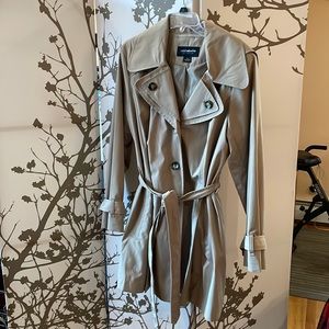 Liz Claiborne rain coat